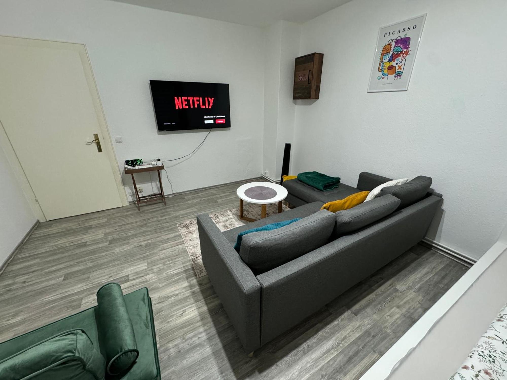 Elbo46 Mit Balkon, Waschmaschine & Smart Tv * Goslar